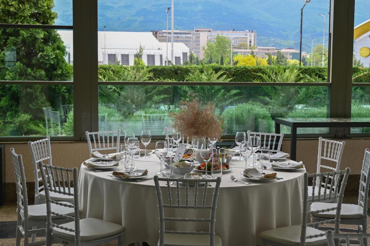 Aleksandar Palace Hotel Congress Center & Spa Skopje Exterior photo